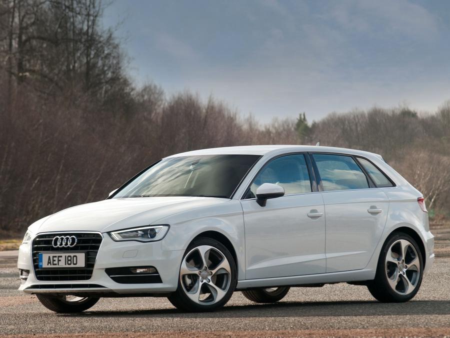  Audi A3 Sportback 1.8T (8V) 2013 года  (UK) (фото 1 из 11)